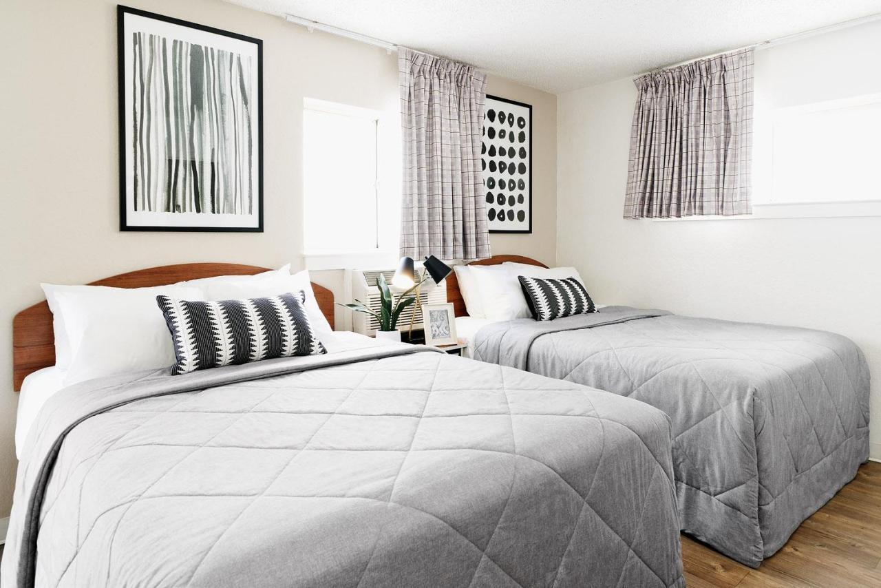 Intown Suites Extended Stay San Antonio Tx - Airport Екстериор снимка