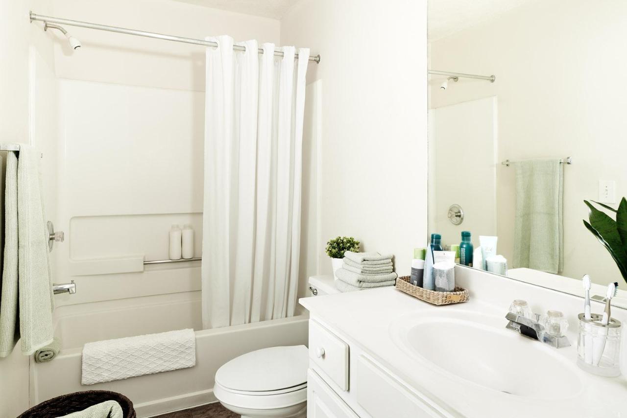 Intown Suites Extended Stay San Antonio Tx - Airport Екстериор снимка